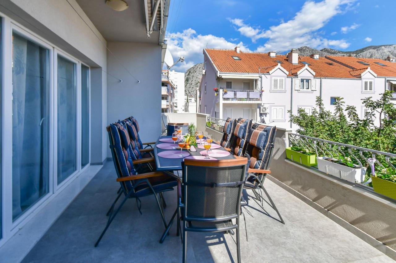 Apartment Ela Omiš Exterior foto